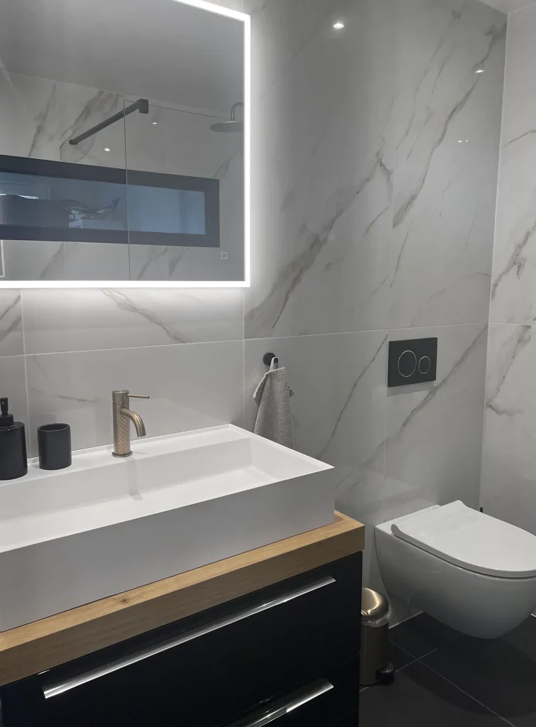 Realisation-cube-salle_de_bain-christins-home-design-07 Réalisation Cube rénovation salle de bain par Christin's Home Design