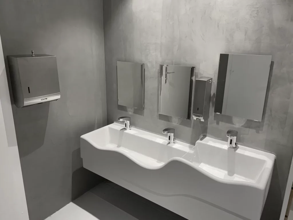 Realisation-eglise-arc_en_ciel-renovation-christins-home-design-03 Eglise Arc-en-Ciel rénovation par Christin's Home Design