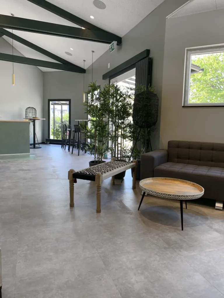 Realisation-eglise-arc_en_ciel-renovation-christins-home-design-07 Eglise Arc-en-Ciel rénovation par Christin's Home Design