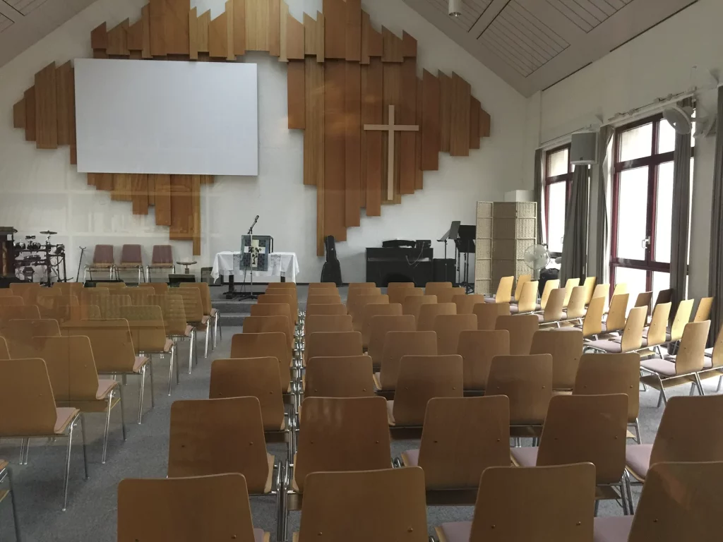 Realisation-eglise-la_fraternelle-renovation-christins-home-design-08 Eglise La Fraternelle rénovation par Christin's Home Design