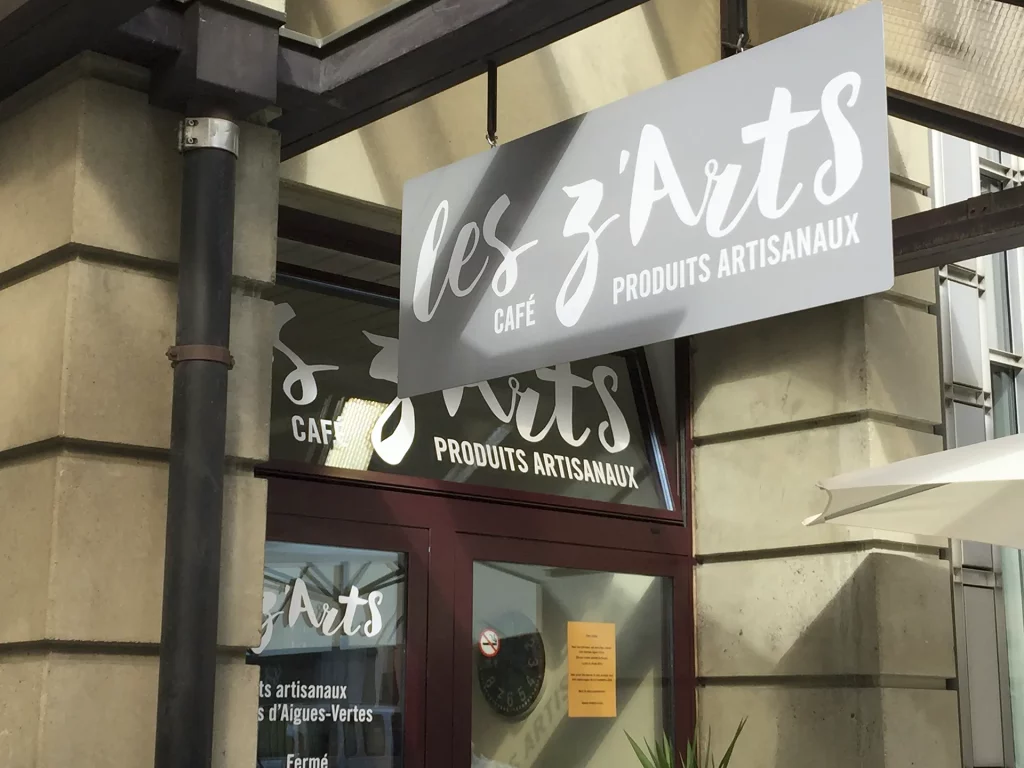 Realisation-cafe_des_arts-renovation-christins-home-design-02 Café des arts - Christine's Home Design