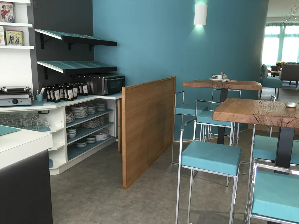 Realisation-cafe_des_arts-renovation-christins-home-design-06 Café des arts - Christine's Home Design